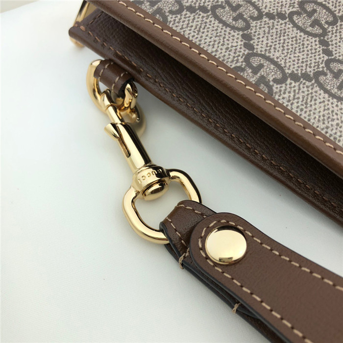GUCCI 구찌 Fake Not 프린트 클러치 636171 2020/신상