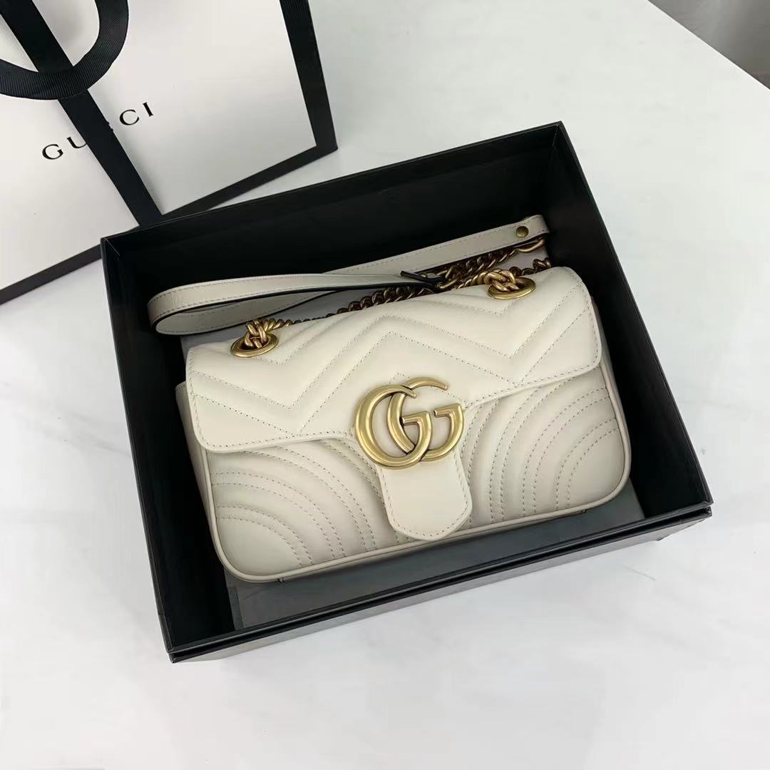 [가수 아이유] Gucci 구찌 마몬트 마틀라세 백 화이트,블랙 & 미니,스몰,미디움 443497