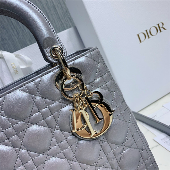 디올 레이디백 24CM D38970-1 2020/신상