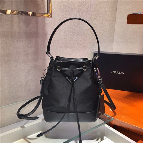 PRADA 프라다 익스클루시브 나일론.버킷백 1BE055 신상